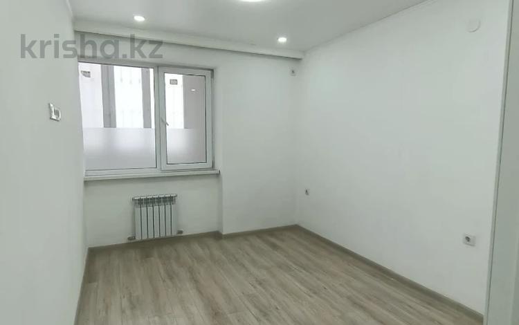 2-бөлмелі пәтер, 42 м², 1/10 қабат, мкр Шугыла, Жунисова 10 к1, бағасы: 20 млн 〒 в Алматы, Наурызбайский р-н — фото 2