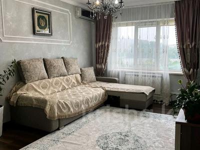4-комнатная квартира, 96 м², 7/9 этаж, мкр Аксай-2 за 52.5 млн 〒 в Алматы, Ауэзовский р-н