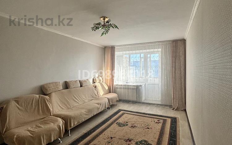 2-комнатная квартира · 58 м² · 3/10 этаж, мкр 12 39 за 22.5 млн 〒 в Актобе — фото 4