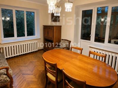 3-бөлмелі пәтер · 75 м² · 4/4 қабат, Тулебаева — Айтеке би, бағасы: 70 млн ₸ в Алматы, Медеуский р-н
