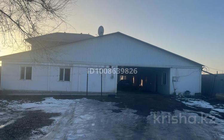 Отдельный дом · 7 комнат · 160 м² · 6 сот., Жолбаланган 133 — Центр за 35 млн 〒 в Уштереке — фото 2