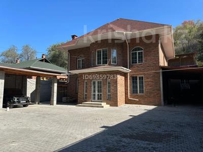 Отдельный дом · 9 комнат · 670 м² · 10 сот., 2 Зоя Космодемьянская 131 — Альфараби угол Толе би за 520 млн ₸ в Алматы, Медеуский р-н
