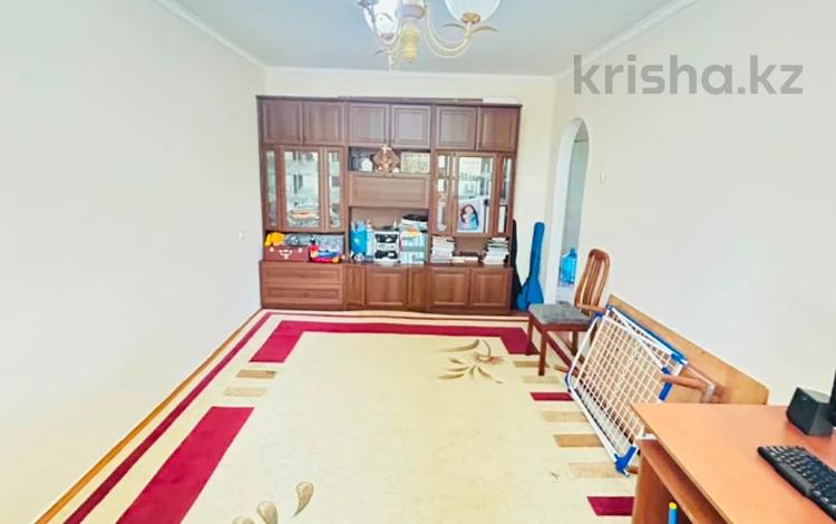 3-комнатная квартира · 61.5 м² · 5/5 этаж, жданова 46/1 за 14 млн ₸ в Уральске — фото 9