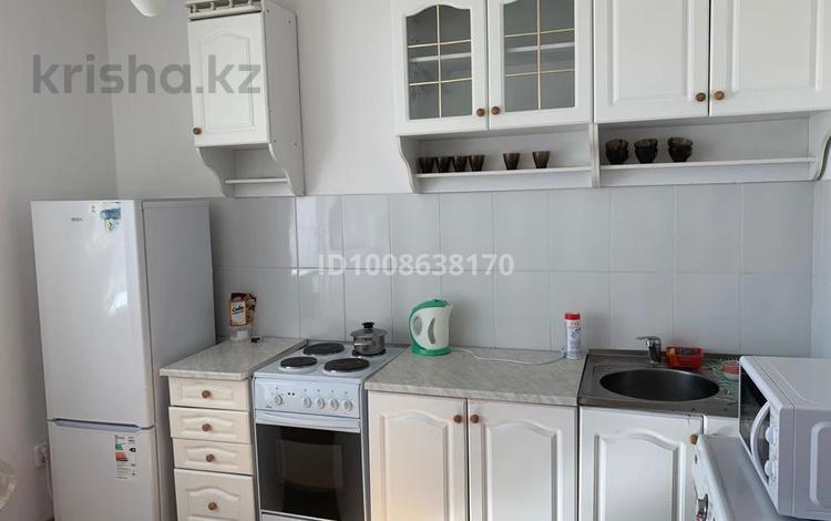 1-комнатная квартира · 50 м² · 10/12 этаж, Кабанбай батыра 42 — Алматы за 200 000 〒 в Астане, Есильский р-н — фото 2