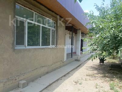 2-комнатная квартира · 60 м² · 1/1 этаж, Тленшина 34 — Вдоль дороги за 65 000 ₸ в Шымкенте, Каратауский р-н