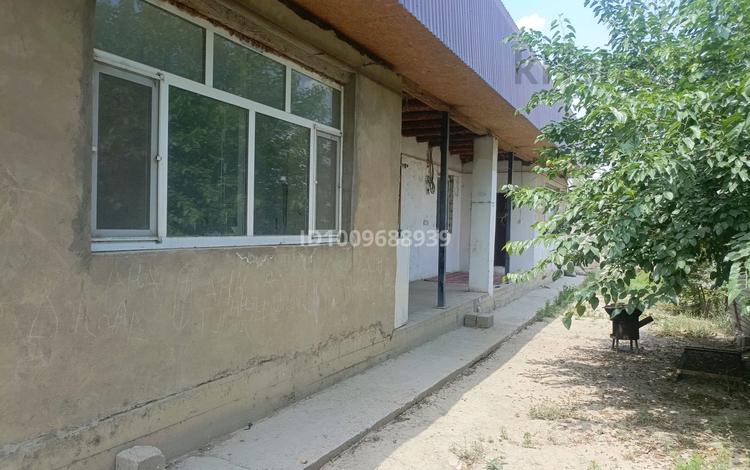 2-комнатная квартира · 60 м² · 1/1 этаж, Тленшина 34 — Вдоль дороги за 65 000 ₸ в Шымкенте, Каратауский р-н — фото 2