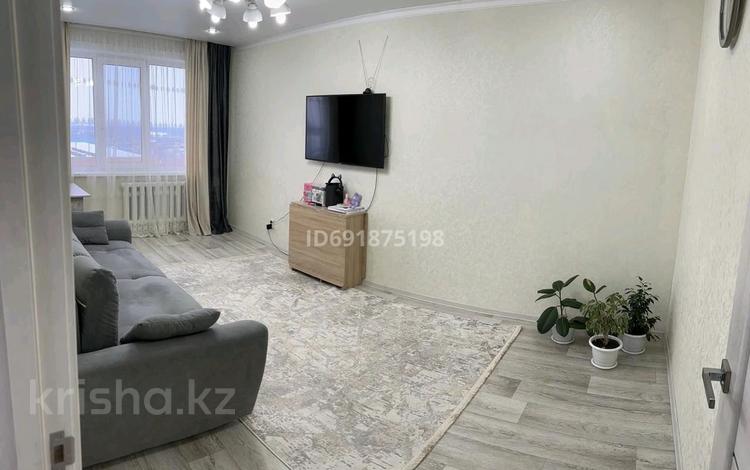 3-комнатная квартира, 63.8 м², 7/10 этаж, театральная 47