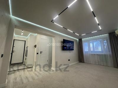 2-комнатная квартира · 50 м² · 2/5 этаж, Махамбет 116 за 19.5 млн ₸ в Атырау