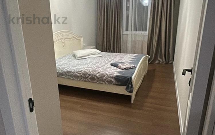 2-бөлмелі пәтер · 85 м² · 8/16 қабат, Просп. Назарбаева 36к1блок2, бағасы: 25 000 ₸ в Алматы, Алмалинский р-н — фото 2