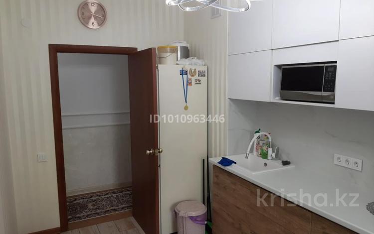 3-комнатная квартира · 70.1 м² · 6/9 этаж, Асыл Арман за 28.5 млн 〒 в Иргели — фото 2