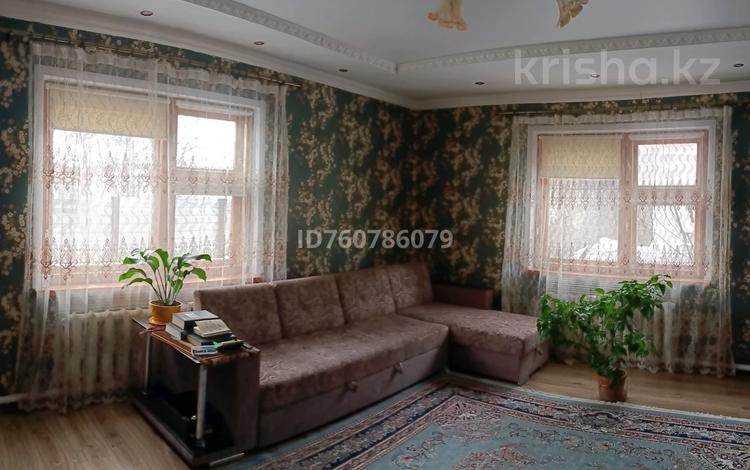 Отдельный дом · 3 комнаты · 118 м² · 3 сот., Молдагуловой 45 — Пушкина Молдагуловой за 19.5 млн ₸ в Аксу — фото 2