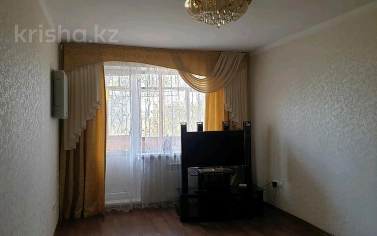 2-комнатная квартира, 50 м² посуточно, Камзина 62 за 12 000 〒 в Павлодаре — фото 2