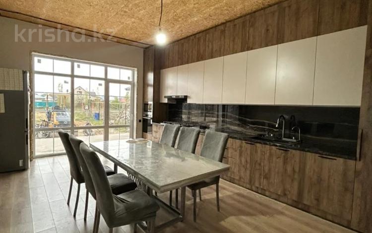 Отдельный дом · 4 комнаты · 191.5 м² · 10 сот., БИРЛИК за 46.5 млн ₸ в Актобе — фото 13