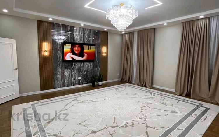 3-комнатная квартира · 101 м² · 5/16 этаж, 17-й мкр 54 за 45.5 млн ₸ в Актау — фото 2