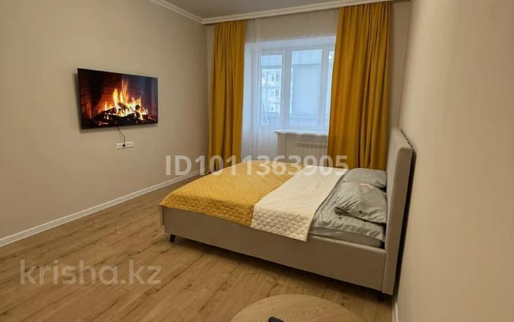 1-бөлмелі пәтер · 55 м² · 4/7 қабат, мкр. Алтын орда, Санкибай Батыра 40 е, бағасы: 14 000 ₸ в Актобе — фото 2