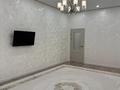 2-комнатная квартира · 84 м² · 8/10 этаж, 19-й мкр 33 за 300 000 ₸ в Актау — фото 7