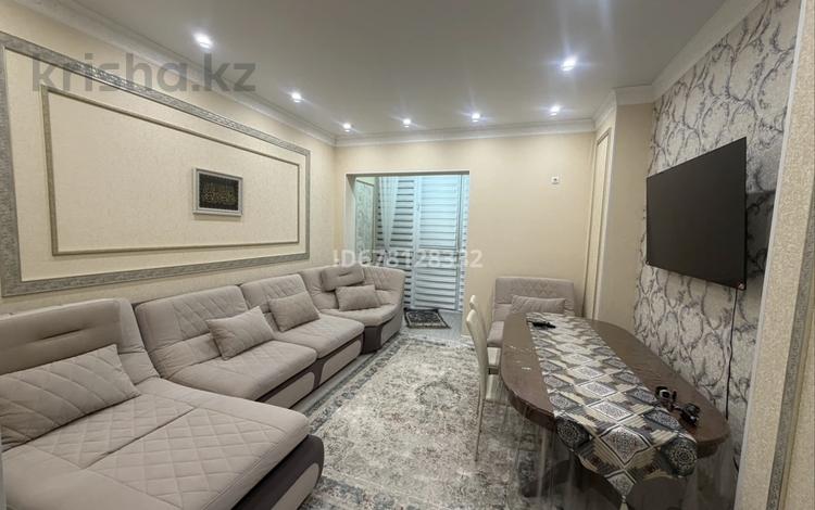 3-комнатная квартира · 80 м² · 3/22 этаж, Шахтеров 52б — Напротив супермаркета корзина (через дорогу) за 49 млн ₸ в Караганде — фото 20