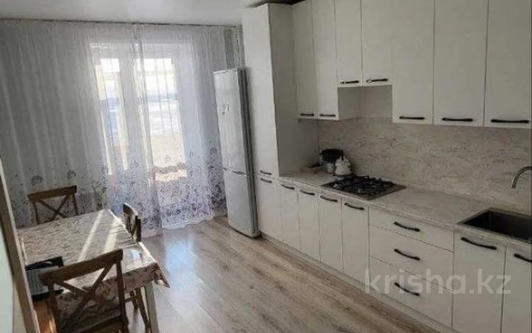 3-бөлмелі пәтер · 85 м² · 6/9 қабат, Микрорайон Береке 60, бағасы: 38.2 млн ₸ в Костанае — фото 2