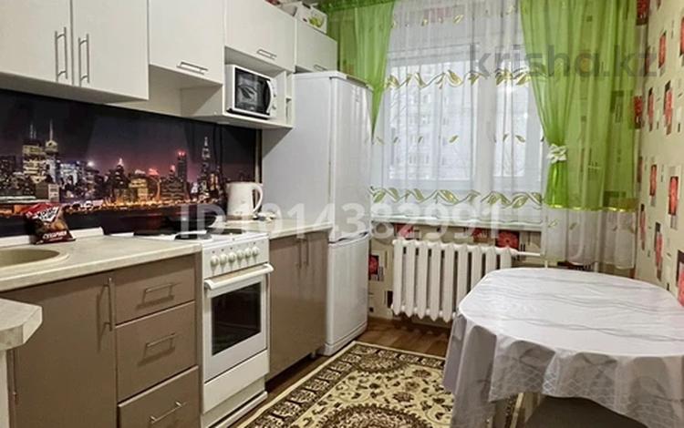 1-комнатная квартира · 42 м² · 2/9 этаж, Майры 25 — Майры25 за 140 000 ₸ в Павлодаре — фото 2
