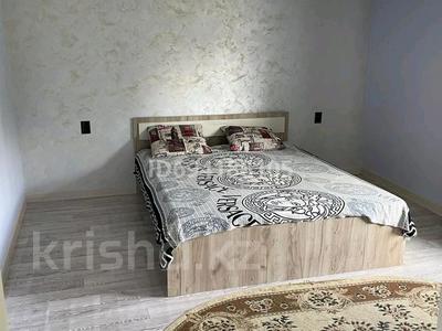 3-комнатная квартира · 60 м² · 2/2 этаж, мкр Новый Город, Гончарная — Бухар жырау- Гончарная за 10 000 ₸ в Караганде, Казыбек би р-н