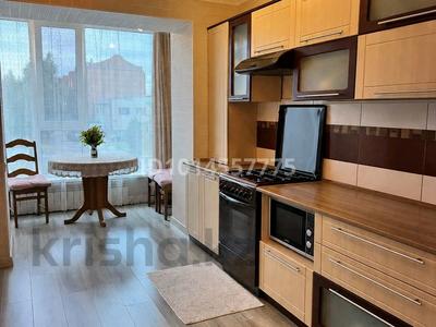 4-комнатная квартира · 100 м² · 2/5 этаж, Кизатова за 45.5 млн ₸ в Петропавловске