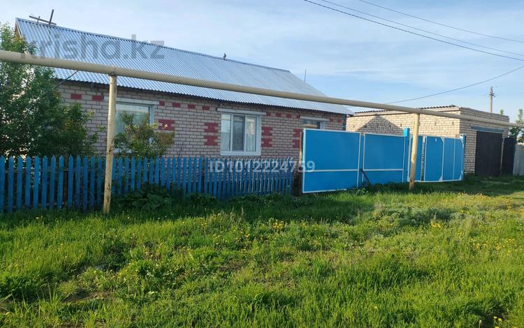 Отдельный дом · 4 комнаты · 110 м², Целинная ул. 1 за 11 млн ₸ в Александровка — фото 2
