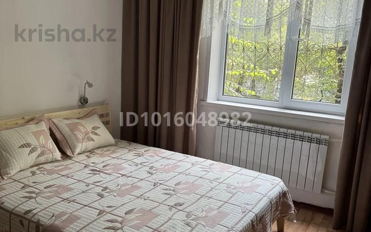 2-комнатная квартира · 54 м² · 2/5 этаж, мкр Тастак-3, Ислама Каримова 48 за 280 000 ₸ в Алматы, Алмалинский р-н — фото 2