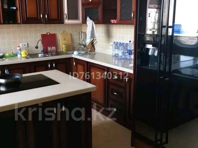 5-бөлмелі пәтер · 208.6 м² · 5/9 қабат, Кунаева 65, бағасы: 107 млн ₸ в Шымкенте, Туран р-н