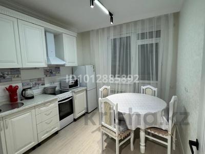 1-комнатная квартира · 42 м² · 3/18 этаж, Сауран 10B за 35 млн ₸ в Астане, Есильский р-н