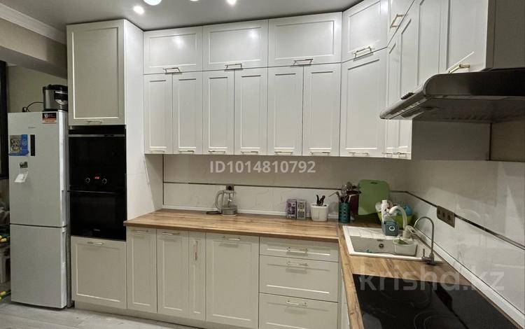 1-комнатная квартира · 45 м² · 11/13 этаж, Муратбаева 14/3 за 300 000 ₸ в Алматы, Алмалинский р-н — фото 2