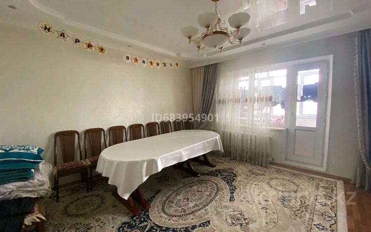 5-бөлмелі пәтер · 100 м² · 3/5 қабат, 6-микр. Есенберлина 35А, бағасы: 42 млн ₸ в Жезказгане — фото 15