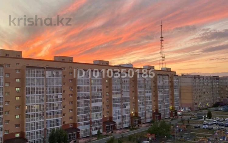 4-бөлмелі пәтер · 105 м² · 7/9 қабат, 10 микрорайон 25 — Абай, бағасы: 38 млн ₸ в Аксае — фото 2