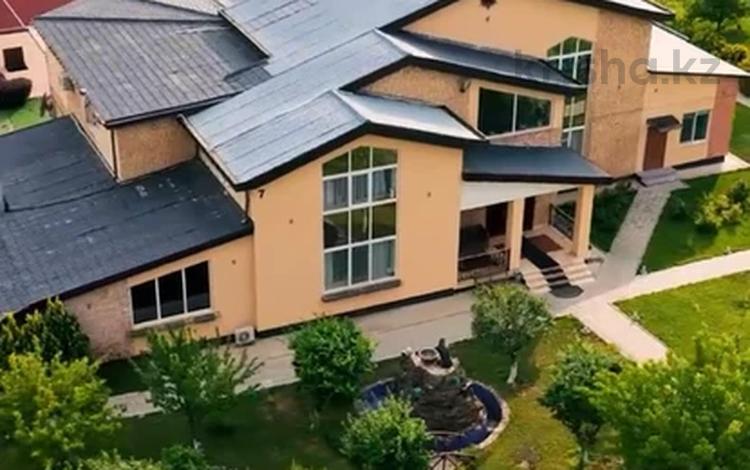 Отдельный дом · 7 комнат · 1150 м² · 40 сот., Мкр. Самал-2 7 за 690 млн ₸ в Актау, 18-й мкр  — фото 2