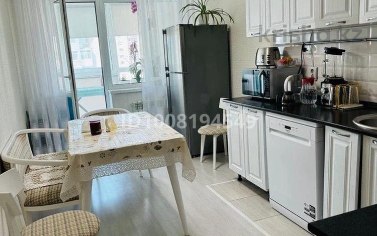 2-бөлмелі пәтер · 80.4 м² · 16/16 қабат, Ахмет Байтурсынова 23/2 — Мечеть Хазрет Султана, Драматический театр им.Куанышбаева, школа 72, бағасы: 50 млн ₸ в Астане, Алматы р-н — фото 14