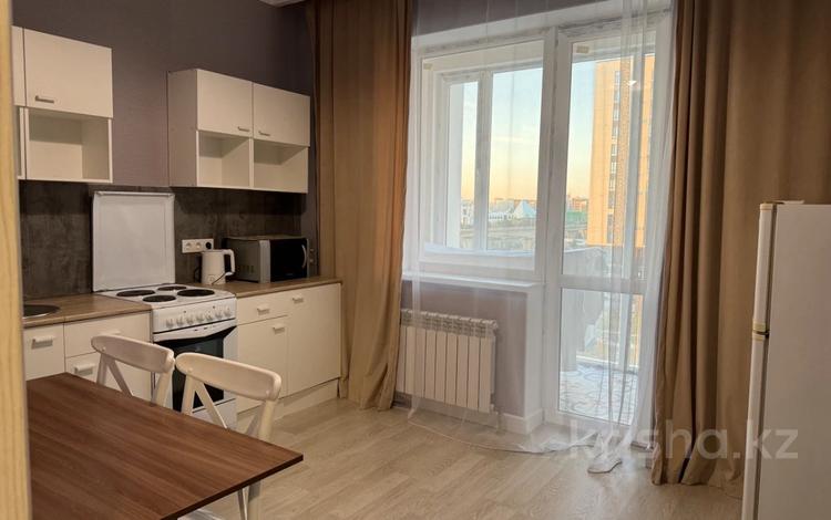 2-комнатная квартира, 50 м², 4 этаж посуточно, Кабанбай батыра 64 — Рыскулова за 17 000 〒 в Астане, Есильский р-н — фото 13