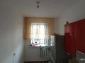 2-комнатная квартира · 54 м² · 2/2 этаж, Менделеева — Первый дом на повороте на право за 8 млн ₸ в Караганде, Алихана Бокейханова р-н — фото 9
