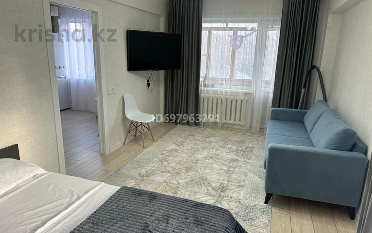 1-комнатная квартира · 36 м² · 2/5 этаж, Бурова 12 за 15 000 ₸ в Усть-Каменогорске — фото 9