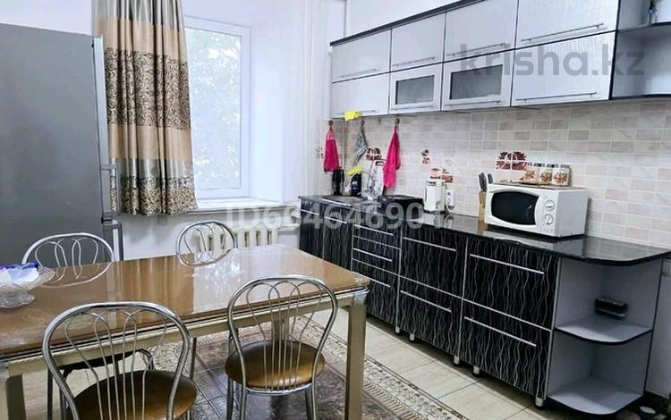 2-комнатная квартира · 45 м² · 2 этаж, улица Валиханова за 20 000 ₸ в Семее — фото 13