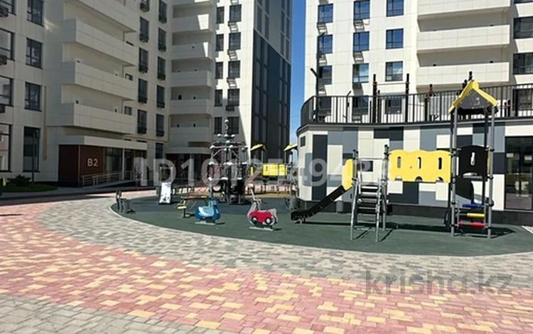 2-бөлмелі пәтер · 76.7 м² · 3/9 қабат, 18-й микрорайон, Байтерекова 2б — угол улица Рыскулова и Байтерекова, бағасы: 38 млн ₸ в Шымкенте, Аль-Фарабийский р-н — фото 2