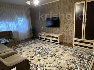 1-комнатная квартира, 50 м², 7/9 этаж помесячно, мкр Жетысу-3 9 за 200 000 〒 в Алматы, Ауэзовский р-н