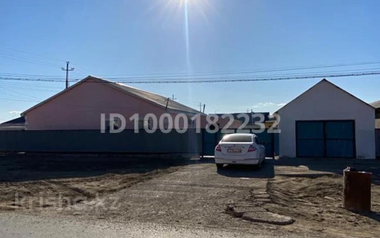 Жеке үй · 5 бөлме · 170 м² · 10 жүзд., Жеңіс 13, бағасы: 18 млн ₸ в Атырау, мкр Мирас — фото 2