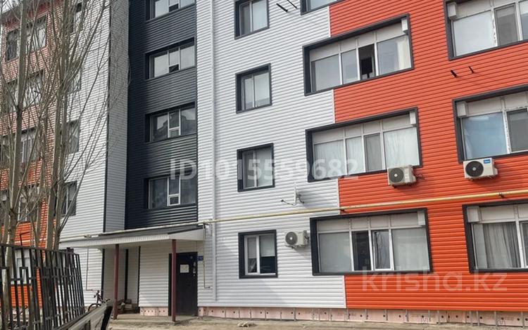 1-комнатная квартира · 40 м² · 3/5 этаж, мкр. Алтын орда 17а за 15 млн ₸ в Актобе — фото 2
