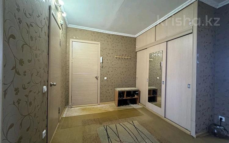 3-комнатная квартира · 70 м² · 3/5 этаж, Каныша Сатпаева 8/1 за 31.5 млн ₸ в Усть-Каменогорске — фото 2