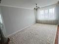4-комнатная квартира · 80 м² · 5/5 этаж, Владимирская 100 за 230 000 ₸ в Атырау, мкр Авангард-3
