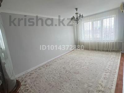 4-комнатная квартира · 80 м² · 5/5 этаж, Владимирская 100 за 230 000 ₸ в Атырау, мкр Авангард-3