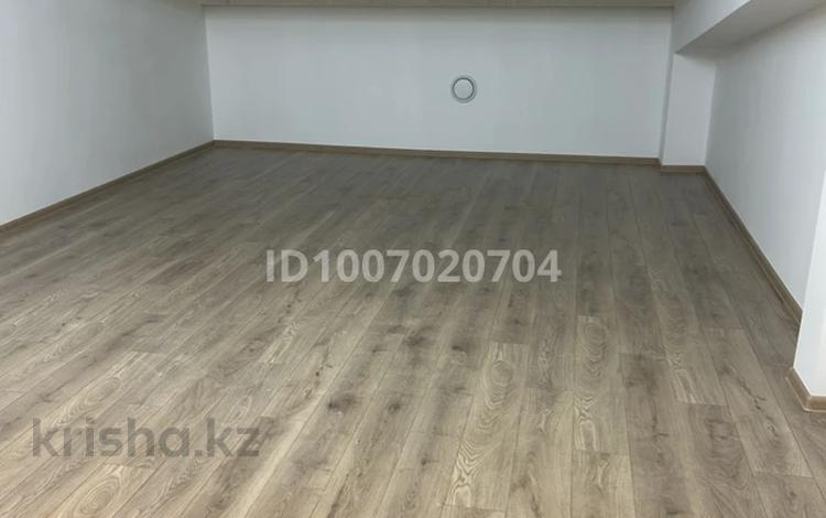 Свободное назначение, офисы, магазины и бутики · 39 м² за 100 000 〒 в Караганде, Казыбек би р-н — фото 2