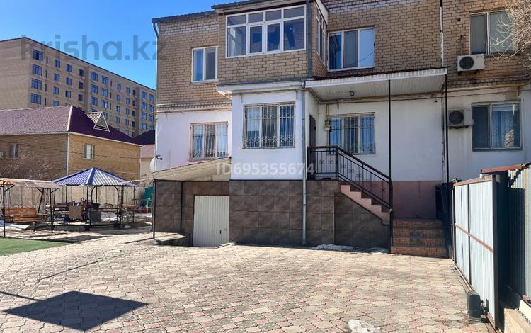 Отдельный дом · 6 комнат · 350 м² · 8 сот., Канцева 4А — Абая за 70 млн ₸ в Атырау — фото 2