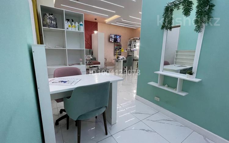 Салоны красоты · 15 м² за 40 000 ₸ в Актобе, мкр. Алтын орда — фото 2