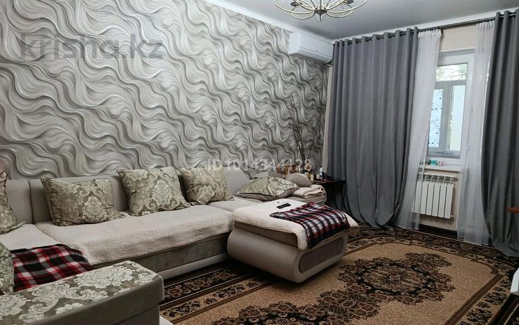 3-бөлмелі пәтер · 60 м² · 3/5 қабат, Алатау ш/а., бағасы: 200 000 ₸ в Таразе, мкр Алатау — фото 2