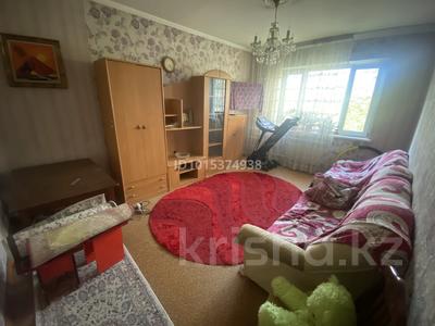 2-бөлмелі пәтер · 54 м² · 4/9 қабат, Ақсай-4 ш/а. 80, бағасы: 300 000 ₸ в Алматы, Ауэзовский р-н